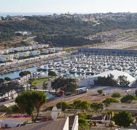 One Bedroom Marina View شقة *